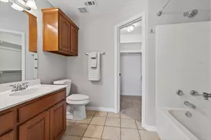 512 Oakridge Dr, Greenville, TX 75402 - Photo 7