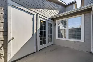 512 Oakridge Dr, Greenville, TX 75402 - Photo 33