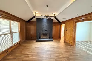 228 Prairie View Ln, Glenn Heights, TX 75154 - Photo 3