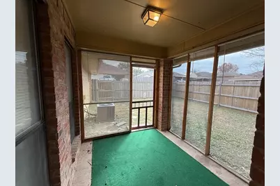 816 Summit Drive, DeSoto, TX 75115 - Photo 13