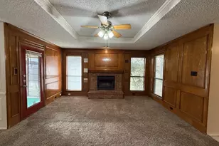 816 Summit Dr, DeSoto, TX 75115 - Photo 3