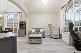 2122 Trickling Creek Dr, Garland, TX 75041 - Photo 5