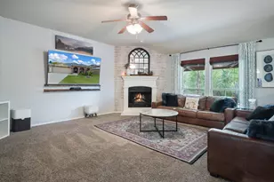 1120 Cheyenne Dr, Aubrey, TX 76227 - Photo 9