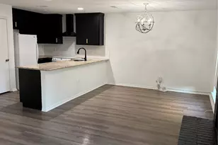 2106 Misty Meadow Ct, Carrollton, TX 75006 - Photo 7