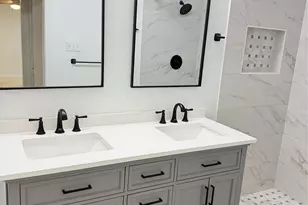 2106 Misty Meadow Ct, Carrollton, TX 75006 - Photo 11