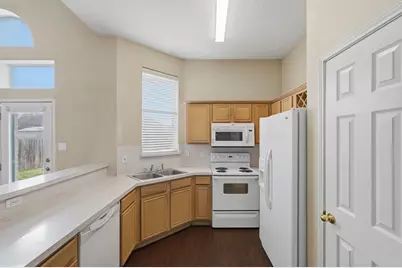 216 W Glen Meadow Drive, Glenn Heights, TX 75154 - Photo 9