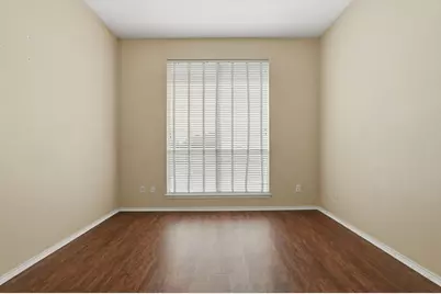 216 W Glen Meadow Drive, Glenn Heights, TX 75154 - Photo 13