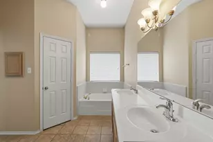 216 W Glen Meadow Dr, Glenn Heights, TX 75154 - Photo 23