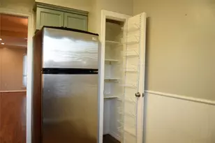 10232 Regal Oaks Dr, Dallas, TX 75243 - Photo 9