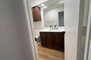 3642 Foxboro Ln, Carrollton, TX 75007 - Photo 9