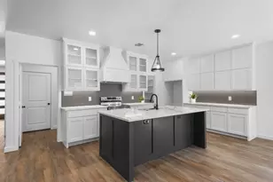 127 Lakeview Dr, Trinidad, TX 75163 - Photo 1