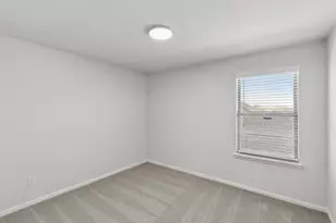 9360 Lone Maverick Dr, Crowley, TX 76036 - Photo 33