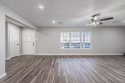 626 Kingston Drive, Irving, TX 75061 - Photo 9