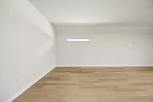 9416 Lone Maverick Dr, Crowley, TX 76036 - Photo 11