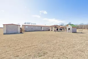 474 Hanging Tree Rd, Bowie, TX 76230 - Photo 21