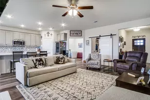 1516 Shindig Ct, Weatherford, TX 76087 - Photo 3