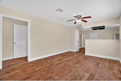 1102 Poindexter Avenue, Cleburne, TX 76033 - Photo 5