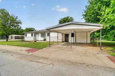 1102 Poindexter Avenue, Cleburne, TX 76033 - Photo 3
