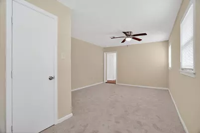 1102 Poindexter Avenue, Cleburne, TX 76033 - Photo 17
