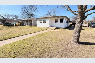 1102 Poindexter Avenue, Cleburne, TX 76033 - Photo 3