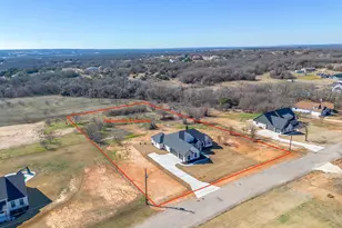 1016 Freedom Ct, Weatherford, TX 76088 - Photo 5