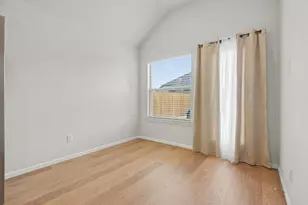 315 Lost Crk Trl, Greenville, TX 75402 - Photo 9