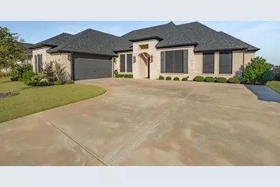 2040 Spieth Street, Granbury, TX 76048 - Photo 1