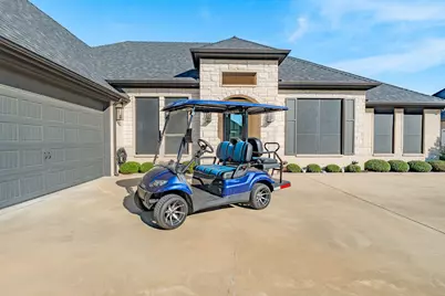 2040 Spieth Street, Granbury, TX 76048 - Photo 39