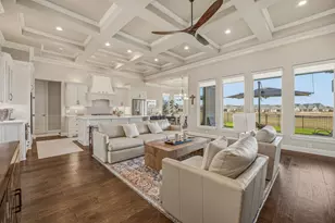 2040 Spieth St, Granbury, TX 76048 - Photo 7