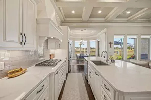 2040 Spieth St, Granbury, TX 76048 - Photo 13