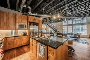 3911 Gilbert Ave, Dallas, TX 75219 - Photo 17