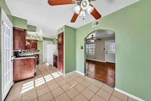 1112 E Mitchell St, Arlington, TX 76010 - Photo 17