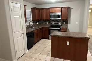 107 Cowpoke Ct, Newark, TX 76071 - Photo 5