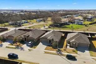 16409 Marinette Ct, Justin, TX 76247 - Photo 29