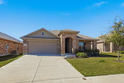 16409 Marinette Court, Justin, TX 76247 - Photo 3