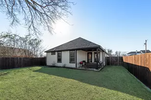 404 W Rochester St, Terrell, TX 75160 - Photo 13