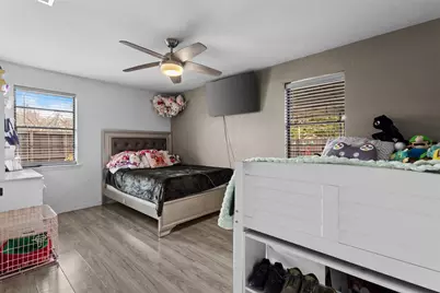 8660 Wolfwood Lane, Dallas, TX 75217 - Photo 19