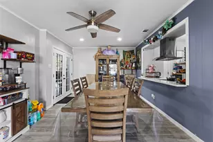 8660 Wolfwood Ln, Dallas, TX 75217 - Photo 11