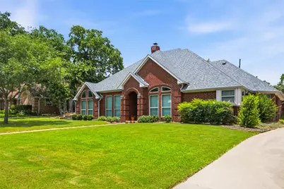 2942 Woodland Hills Drive, Grapevine, TX 76051 - Photo 3