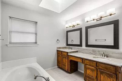 2942 Woodland Hills Drive, Grapevine, TX 76051 - Photo 21
