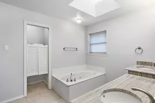 2942 Woodland Hills Dr, Grapevine, TX 76051 - Photo 19