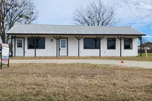425 S Ray Roberts Pkwy, Tioga, TX 76271 - Photo 1