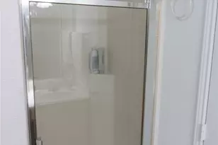 1025 Buffalo Springs Dr, Fort Worth, TX 76140 - Photo 17