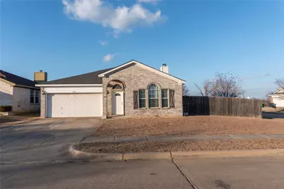 1025 Buffalo Springs Drive, Fort Worth, TX 76140 - Photo 1