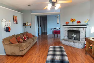 1025 Buffalo Springs Drive, Fort Worth, TX 76140 - Photo 3