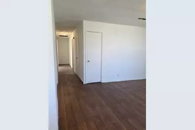 1605 E 10th Avenue, Corsicana, TX 75110 - Photo 11