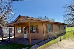 1605 E 10th Ave, Corsicana, TX 75110 - Photo 5