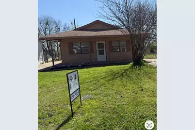 1605 E 10th Avenue, Corsicana, TX 75110 - Photo 1