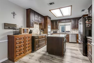 2005 Colonial Court, Richardson, TX 75082 - Photo 11