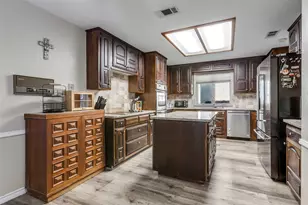 2005 Colonial Ct, Richardson, TX 75082 - Photo 11